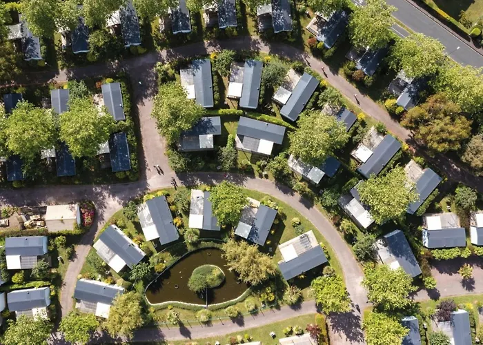 Nautilus 4p 2bdrms Airconpremium *