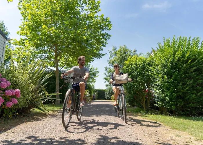 Nautilus 4p 2bdrms Airconpremium